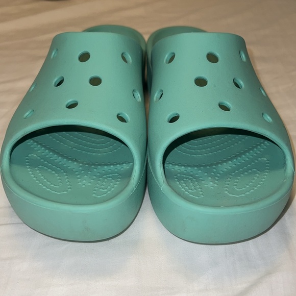 CROCS Women’s Classic Slides | Platform Sandals Size 9 Jade Stone - Picture 2 of 4